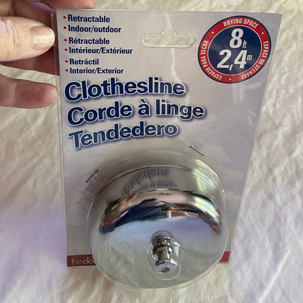 Retractable Closeline - Picture 3 of 9